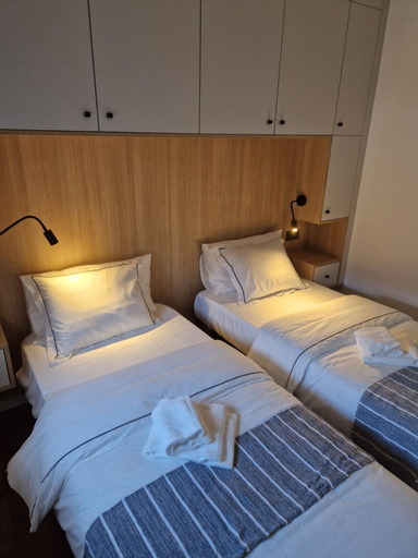 Others 4, TuKaza Guesthouse, Esposende