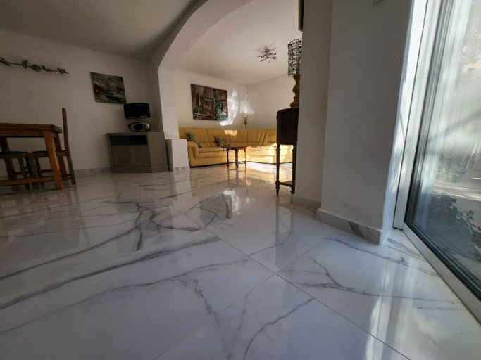 Others 5, Les Rosieres Sainte Maxime-Golf de Saint Tropez, climatisee, Var