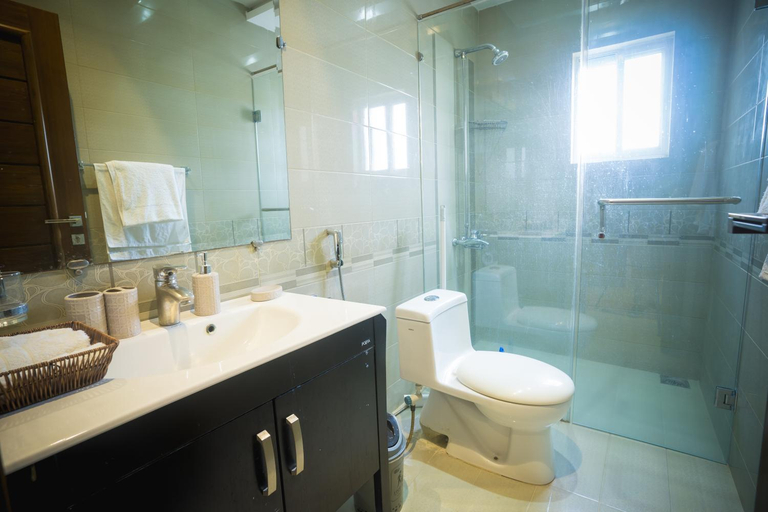 Bathroom 4, Canadian Inn E-11 Islamabad, Islamabad