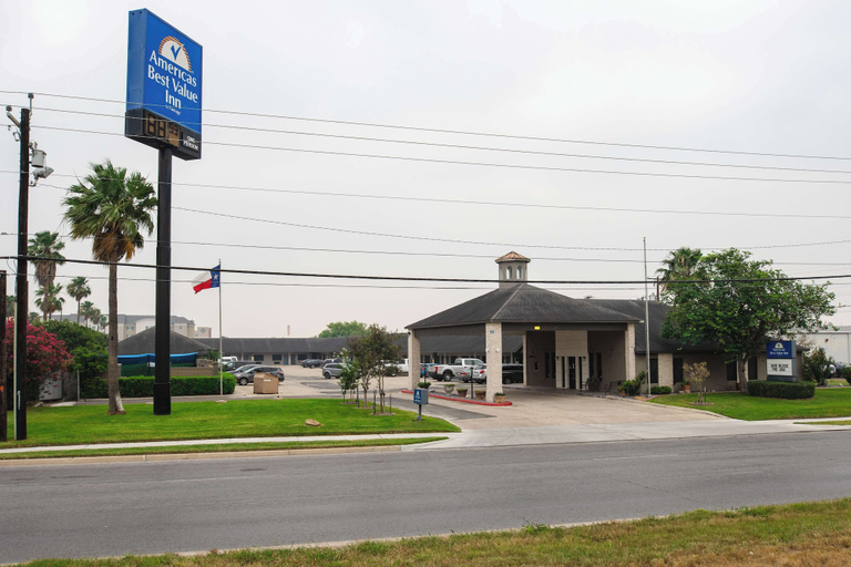 Exterior & Views 2, Americas Best Value Inn Harlingen, Cameron
