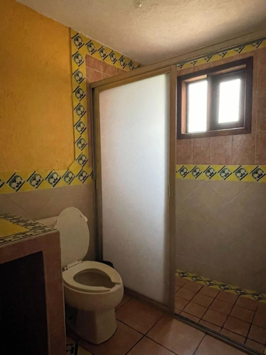 Bathroom 4, Cabanas Berna, Mazamitla
