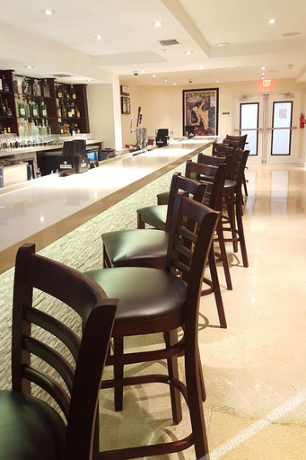 Food & Drinks 5, South River Suites, Miami-Dade