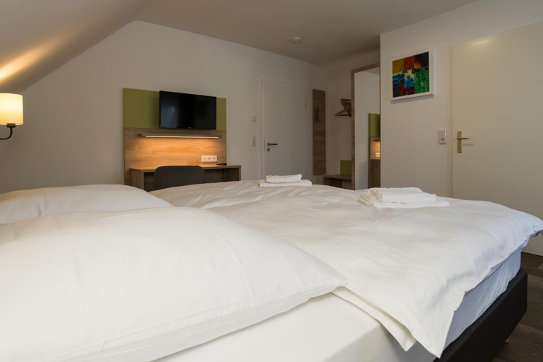 Bedroom 15