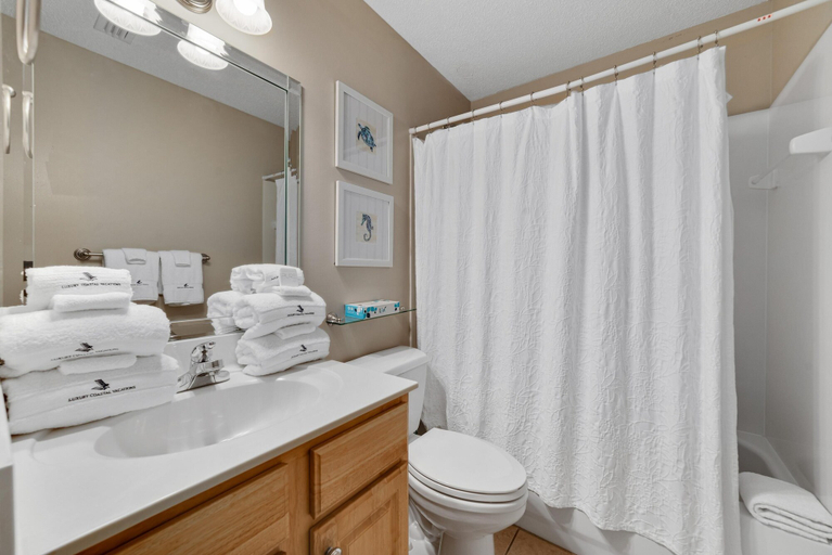 Bathroom 4, Sandy Key 112, Escambia