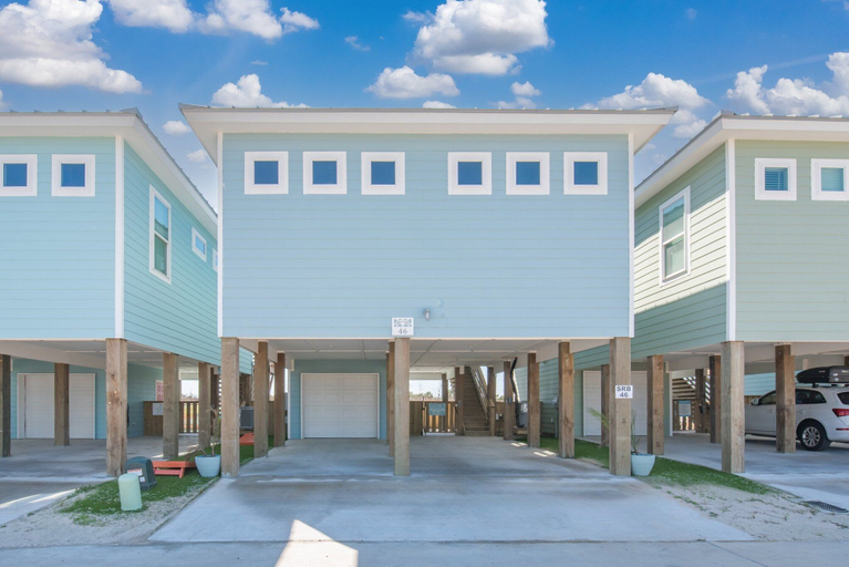 Exterior & Views 2, Beach to Bay - Ocean Views! Private Pool & Golf Cart Included, Nueces