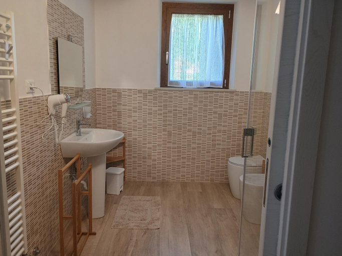 Bathroom 6