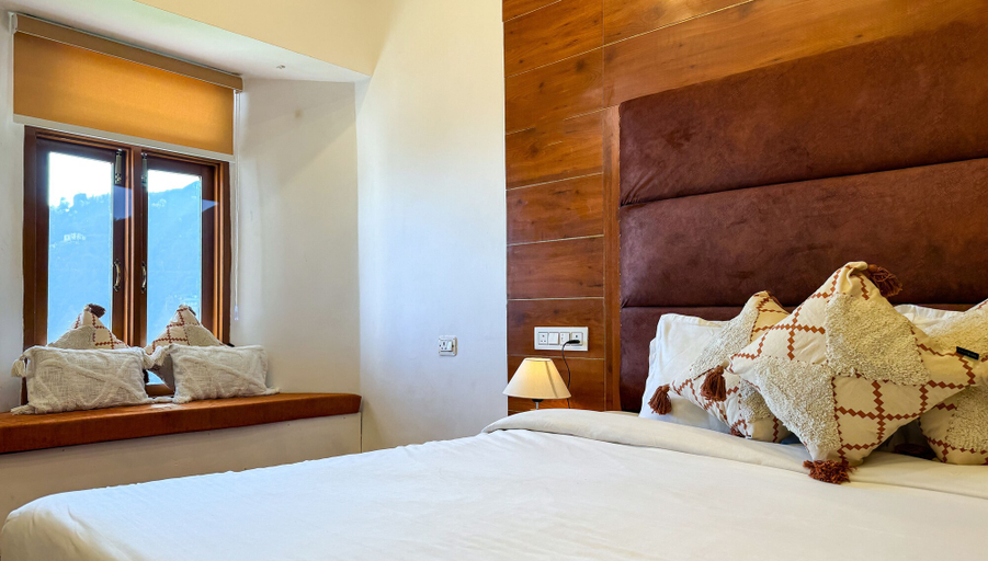 Bedroom 2, Hotel Wraveler Inn Mussorrie, Dehradun