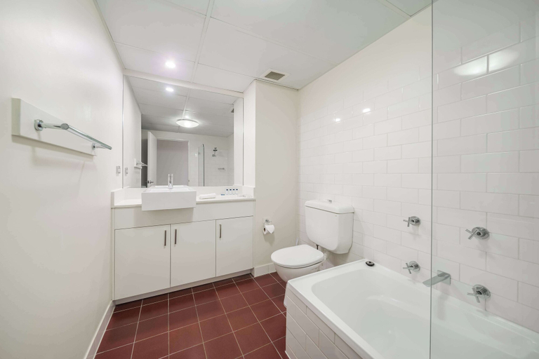Bathroom 22