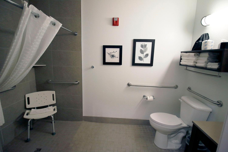 Bathroom 3, Country Inn & Suites by Radisson, Council Bluffs, IA, Pottawattamie