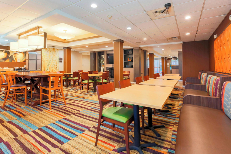 Food & Drinks 5, Fairfield Inn & Suites Temecula by Marriott, Riverside