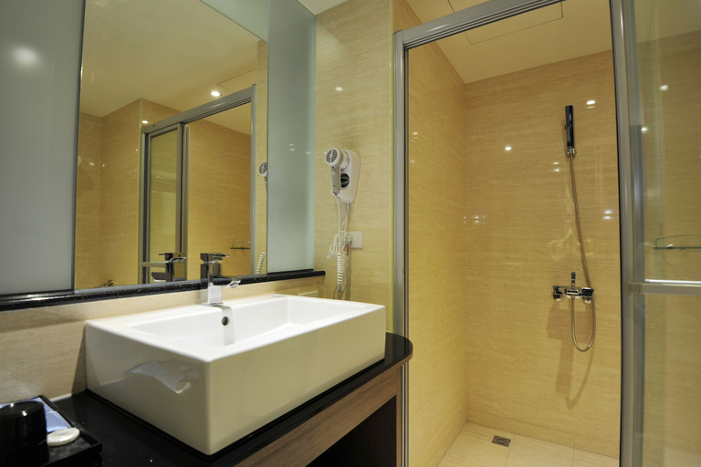 Bathroom 4, J Hotel, Kaohsiung
