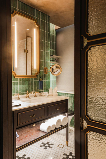 Bathroom 4