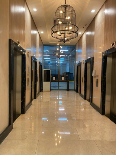 Others 2, 1 BR Uptown BGC across Uptown Mall, Taguig