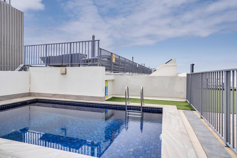 Sport & Beauty, Bright 1 Bedroom Unit in the Heart of Manly, Sydney