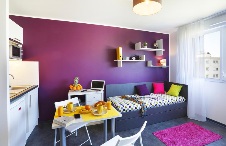 Others 5, Residence Nemea Caen Beaumois, Calvados