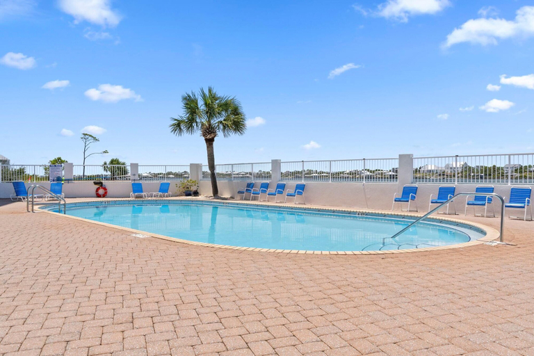 Sport & Beauty 4, Seaspray Riverside 313, Escambia
