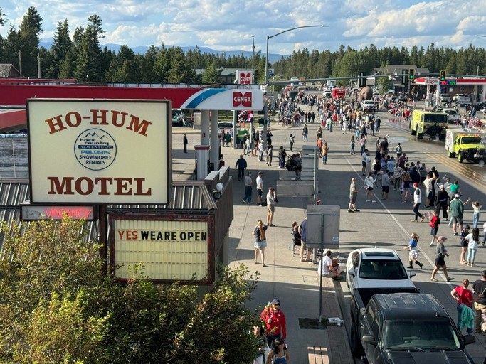 Others 5, Ho Hum Motel, Gallatin