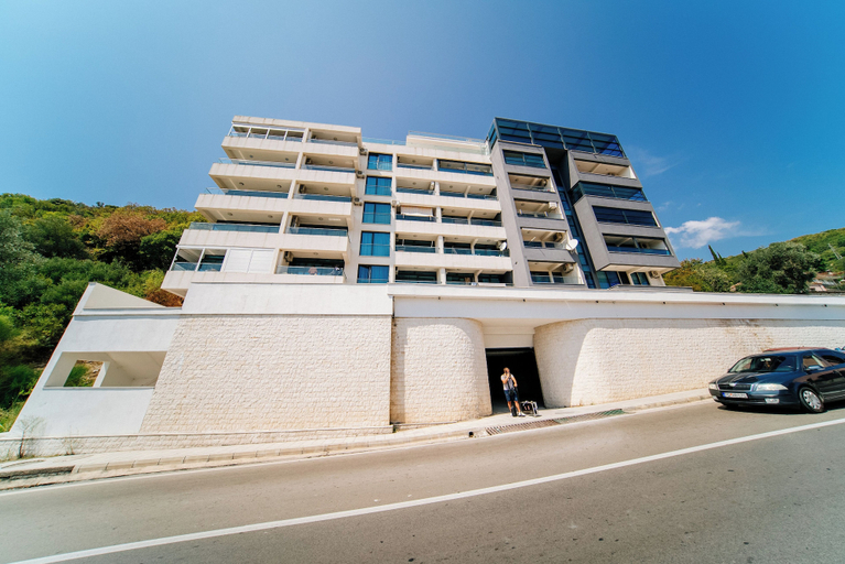 Exterior & Views, Budva Gate Penthouse