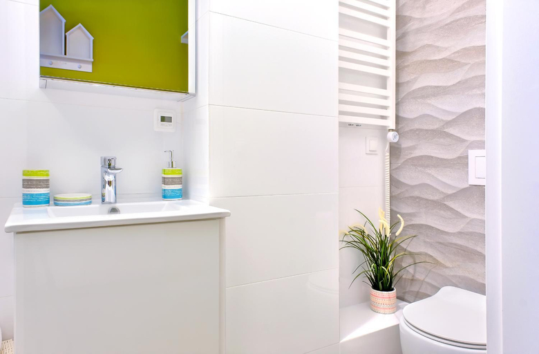 Bathroom 2, Pokój 24E, Gdańsk City