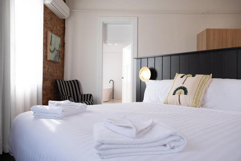 Bedroom 2, The Nyngan Hotel, Bogan