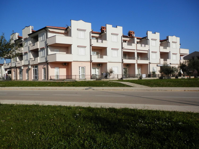 Others 3, Apartments Nautica, Novigrad