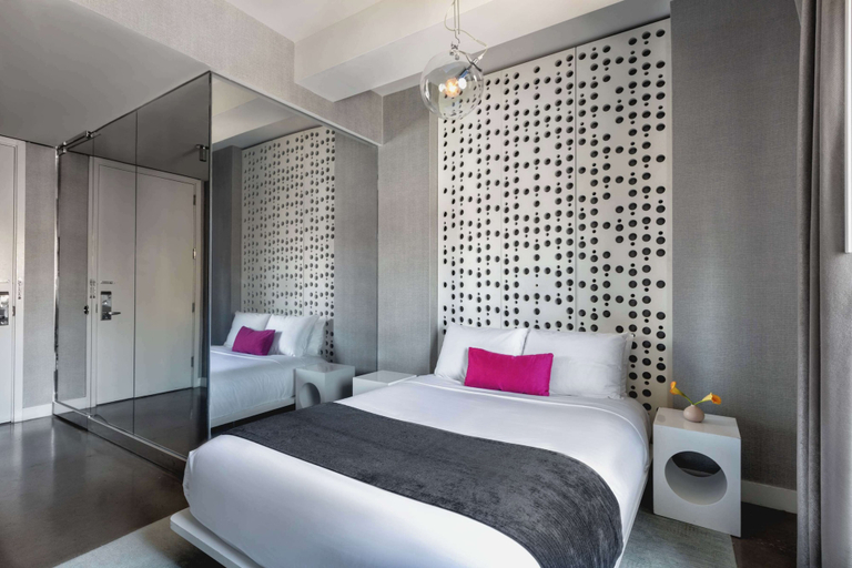 Bedroom 25