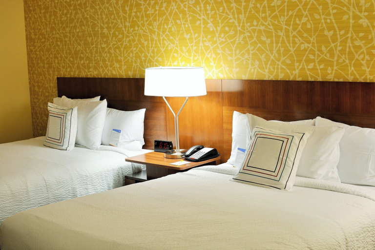 Bedroom 3, Fairfield Inn & Suites Omaha Northwest, Douglas