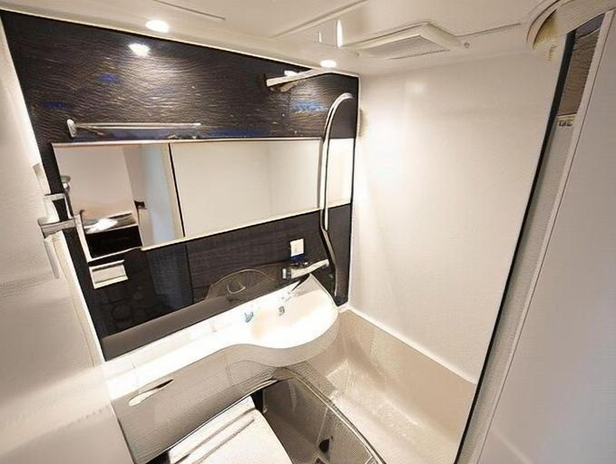 Bathroom 20