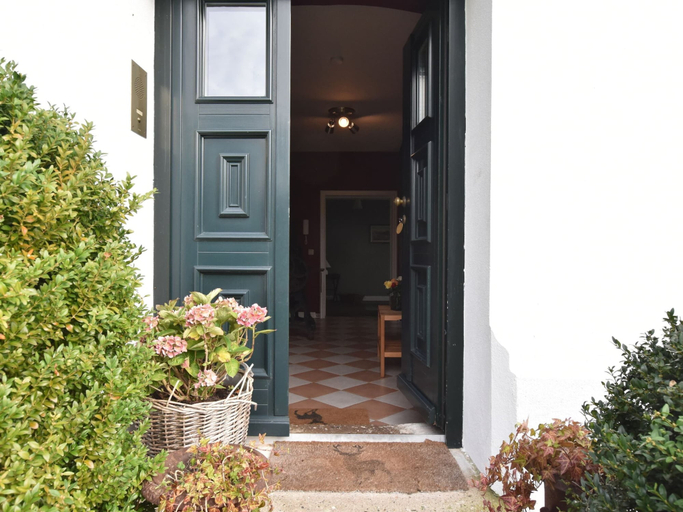 Exterior & Views 2, Historic Apartment in Gerdshagen with Garden, Rostock