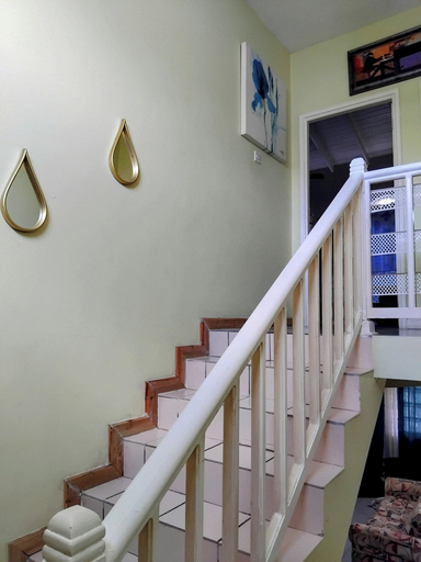 Others 5, Rush Bond Villa