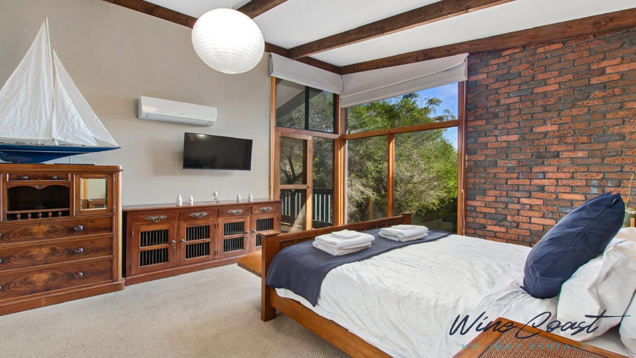 Treehaven by Wine Coast Holiday Rentals, Adelaide