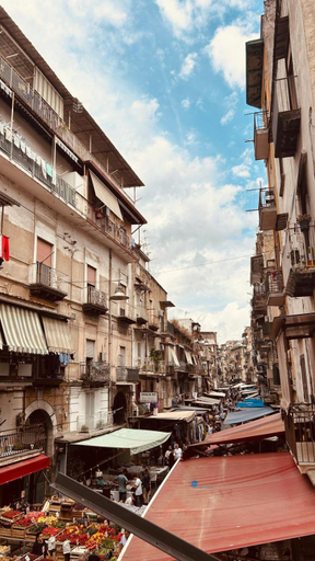 Others 5, La Finestra Sul Borgo, Napoli
