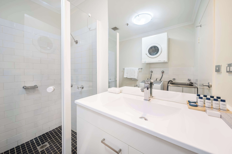 Bathroom 25