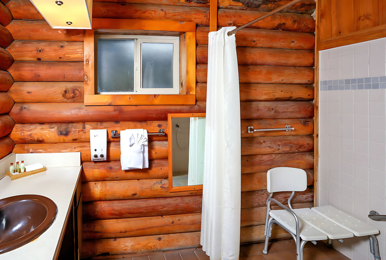 Bathroom 4, Kalaloch Lodge, Jefferson
