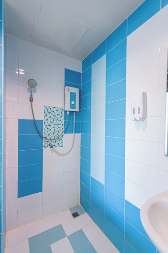 Bathroom 4