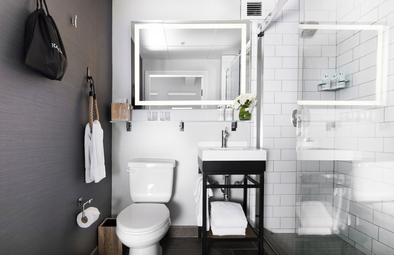 Bathroom 5, Harbor Court Hotel, San Francisco