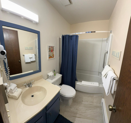 Bathroom 3, Silverado II Resort & Event Center, Grand
