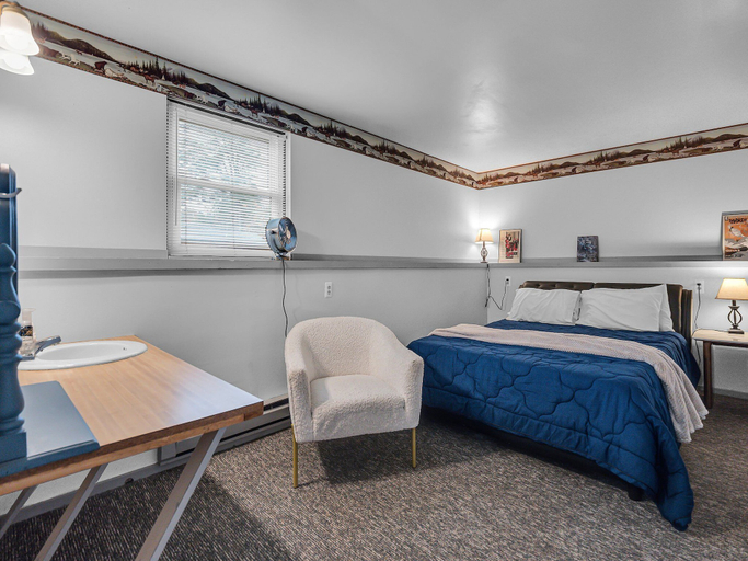 Bedroom 18