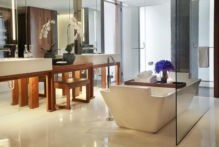 Bathroom 5, Hansar Bangkok Hotel, Pathum Wan