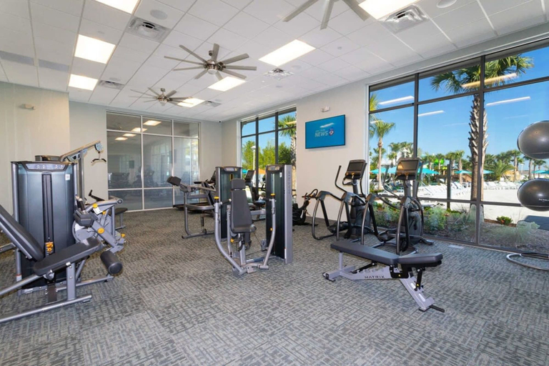 Room 3, 3961 Luxury 7BD Home, Polk