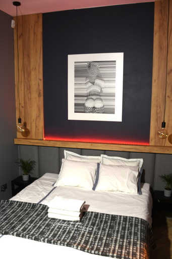 Bedroom 13