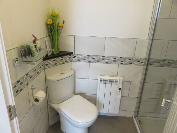 Bathroom 5, Bankhouse B&B, Moray