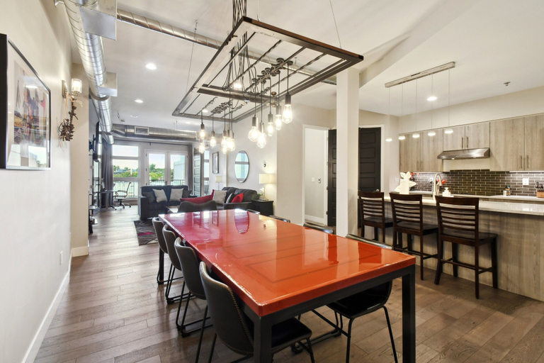 Food & Drinks, Graffiti & Skyline | RiNo Art Lofts, Denver