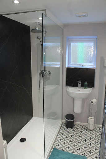 Bathroom 4, Acomb Lodge, North Yorkshire