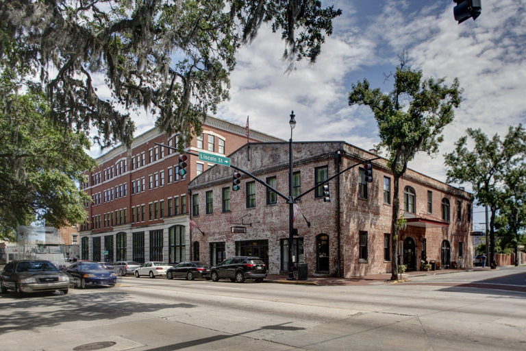 Exterior 17