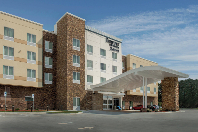 Exterior & Views 2, Fairfield Inn and Suites by Marriott Washington, Beaufort