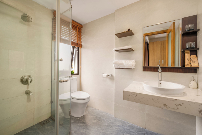 Bathroom 5, Lahome Boutique Villa and Apartment, Da Nang