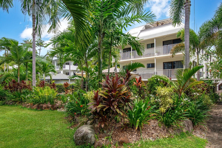 Exterior & Views 2, Tropical Reef Apartments Port Douglas, Douglas