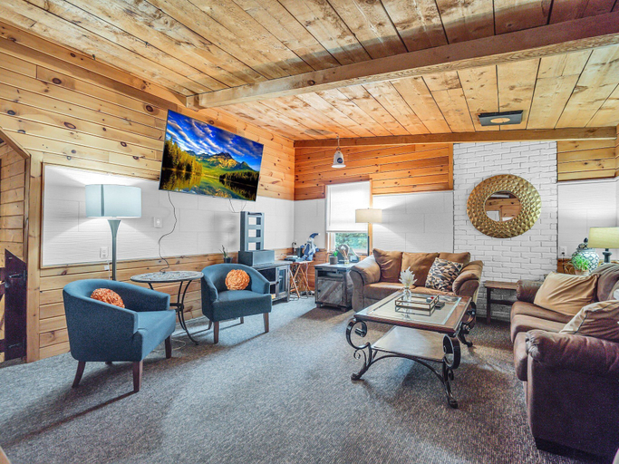 Public Area 3, Timberline Lodge, Cattaraugus
