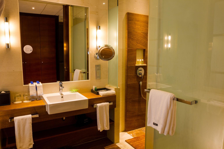 Bathroom 20